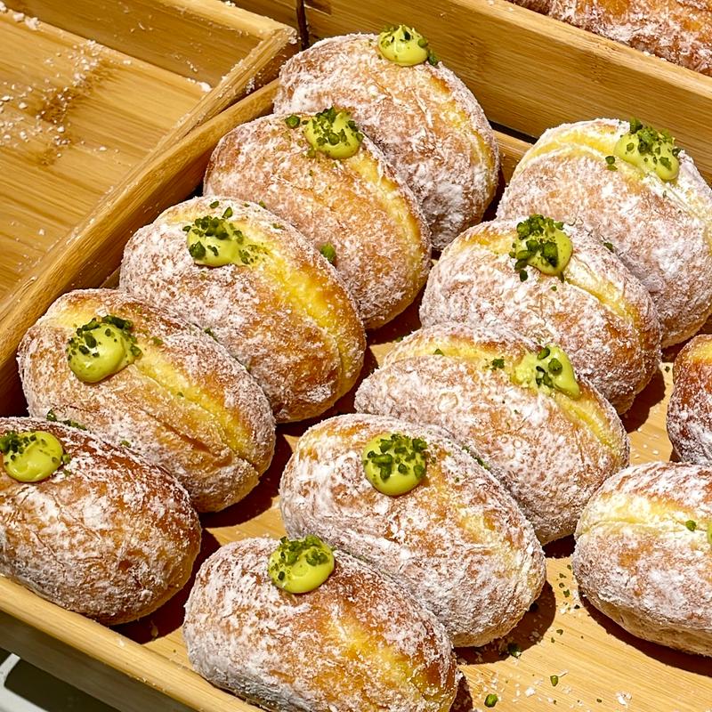 ピスタチオクリーム(we love donut 自由ヶ丘店)