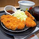 ロースかつ＆角煮かつ(2枚)定食(松屋 狛江店)