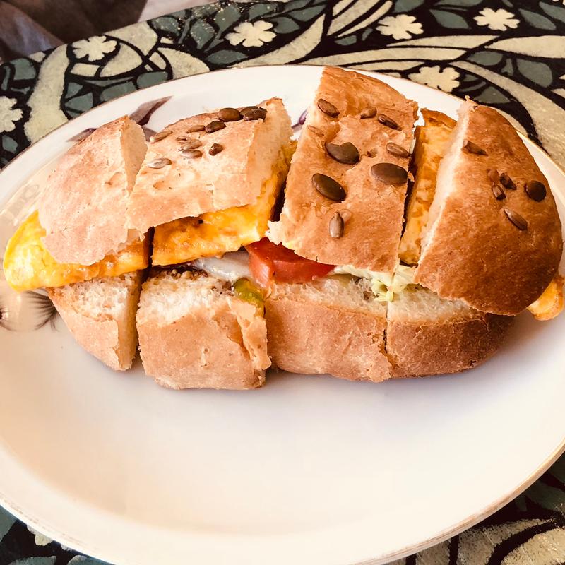 (季節の生ジュースとくるみパンの店カド)