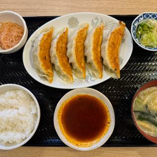 餃子定食 (5個)(餃子は一龍 町屋店 )