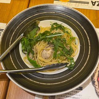 広島産牡蠣のペペロンチーノ(ビッレリア&ピッツェリア ルーチェ （LUCE）)
