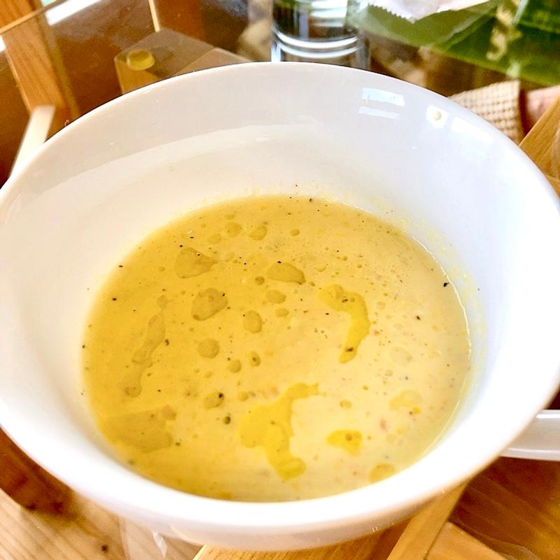 スイートコーンのポタージュスープ（ランチコース）(コルティーバ)