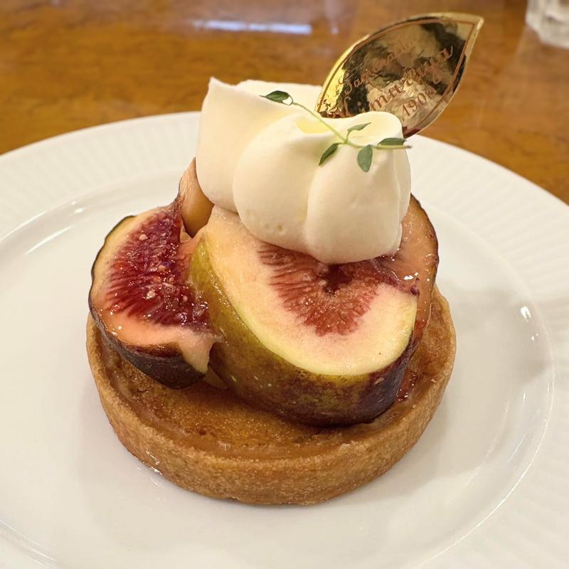 フレッシュいちじくタルト(田村町 木村屋)