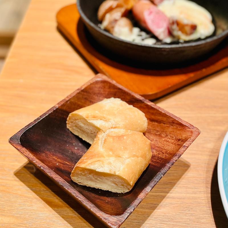 パン(CHEESE KITCHEN RACLER渋谷（チーズキッチン ラクレ）  )