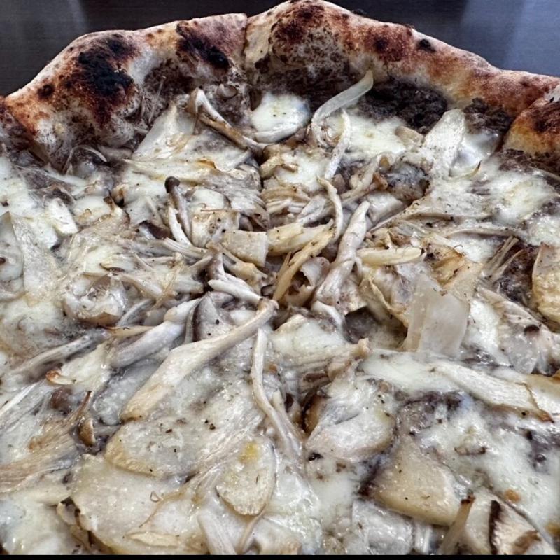 pesto funghi(ピッツェリア ポジターノ)