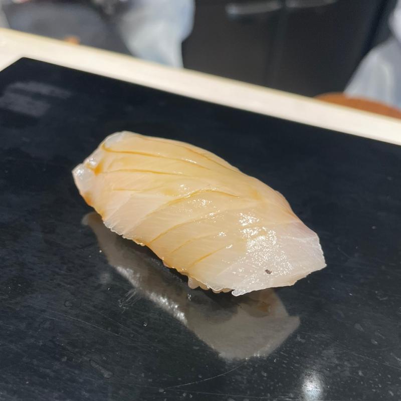 シマアジ(立喰 鮨となり 麻布十番)