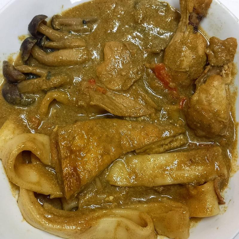 鍋焼きカレーうどん(自宅)