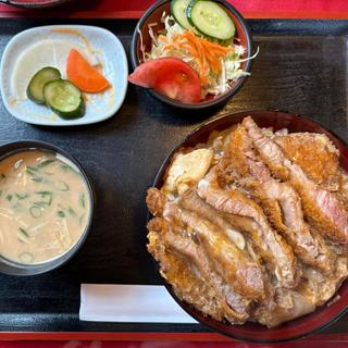 ロースカツ重(加賀亭 )