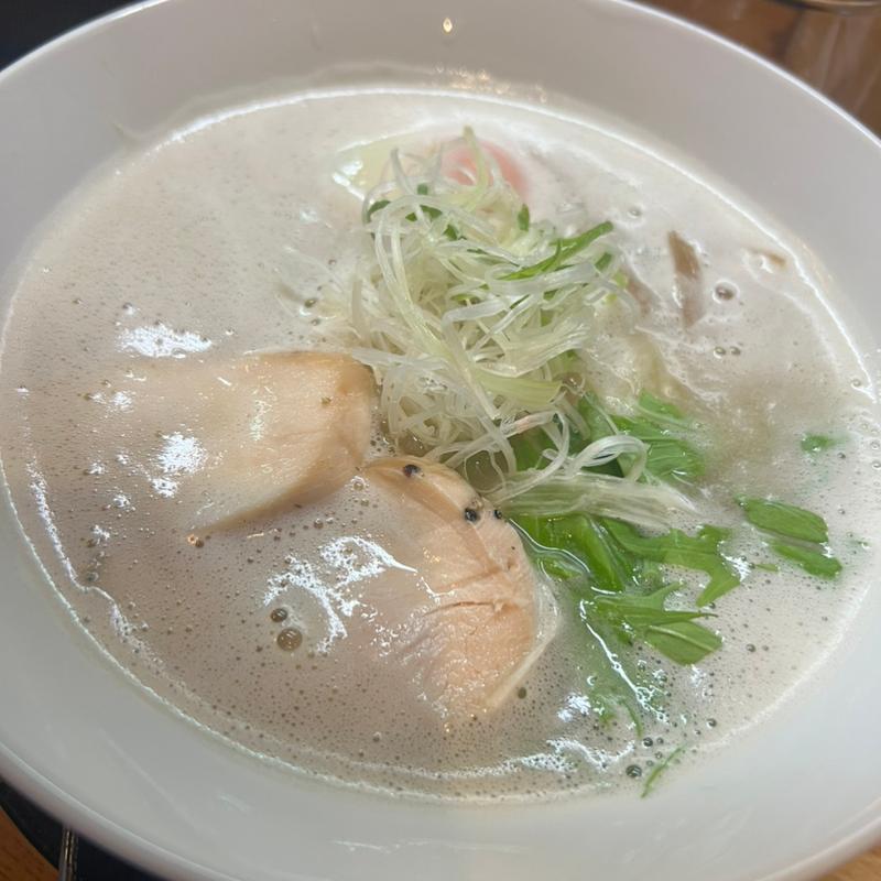 鶏白湯ラーメン(日輪食堂)
