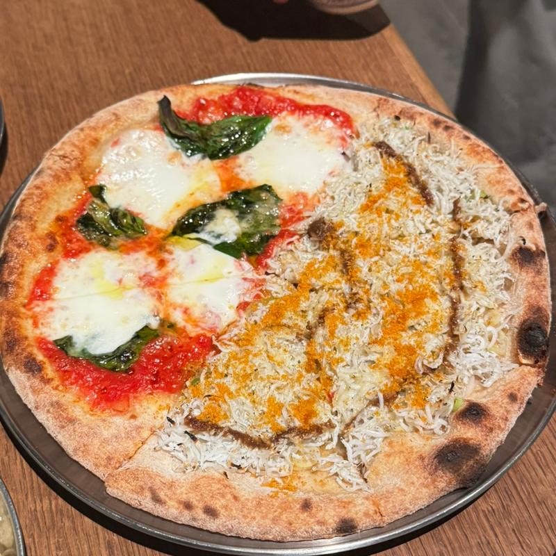 山利のシラス(CRAZY PIZZA TORANOMON)