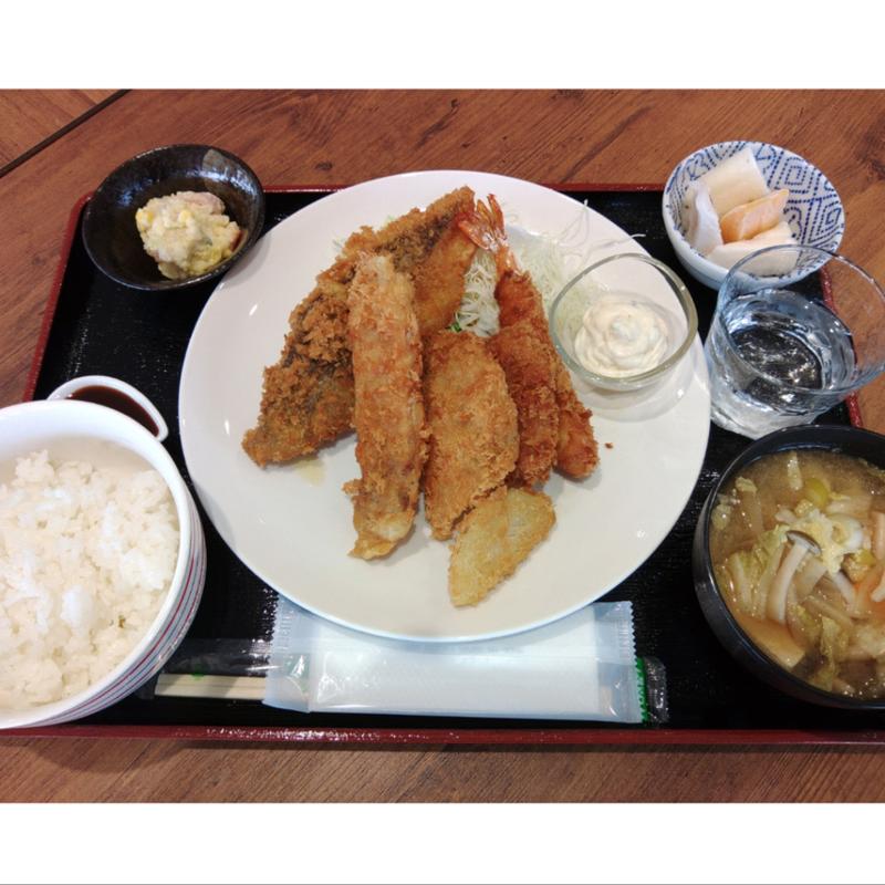 ミックスフライ定食(ウジエスーパー築館店)