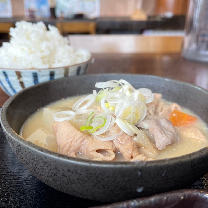 もつ煮込み定食　大盛り(モツ煮のマルヤ商店)