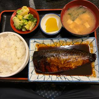 鯖の味噌煮定食