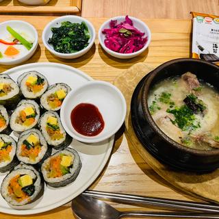 野菜キンパと韓国スープ定食
