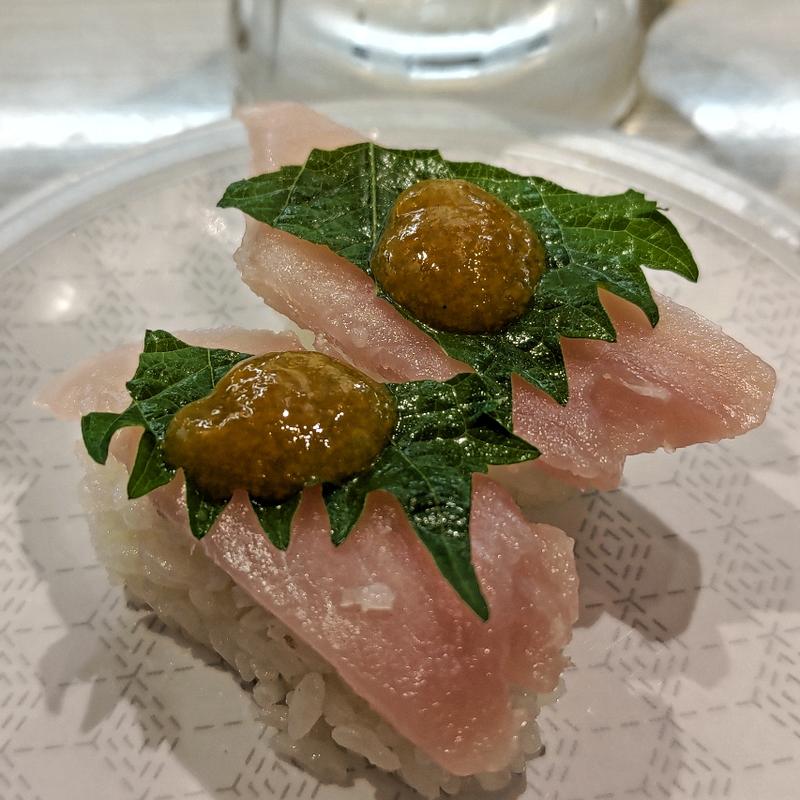 とろビンチョウうにの特製ジュレのせ(はま寿司 関内セルテ店)