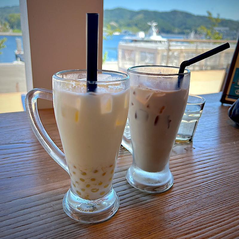 マンゴータピオカミルク＆チャイミルクティー(アンカーコーヒー内湾店)