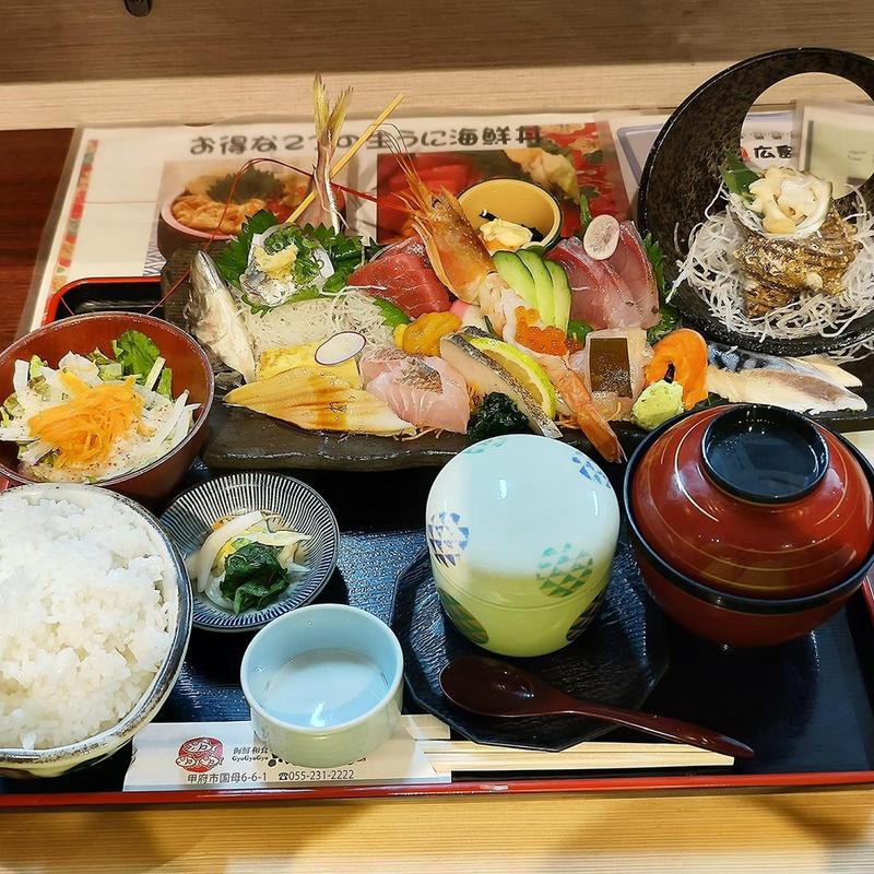 特上刺身定食(魚魚魚)