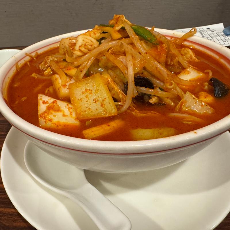 超泰南爆弾湯麺(日比谷 泰南飯店)