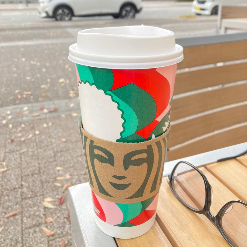 (スターバックスコーヒー 京都岡崎 蔦屋書店)