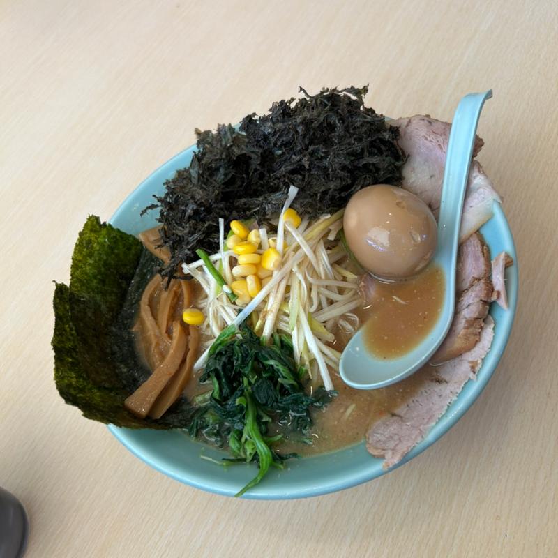 デラックスラーメン(みそ味)(ラーメンショップ 椿玉造店 )