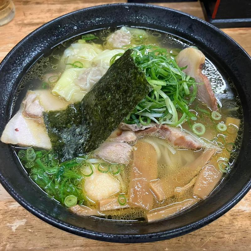 肉塩ワンタン(豊中麺哲)