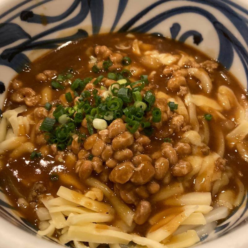 納豆カレーうどん(饂飩家 五右衛門 （うどんや ごえもん）)