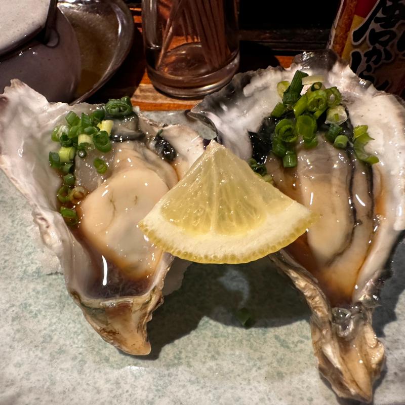 岩牡蠣(もつ焼 大統領 支店)