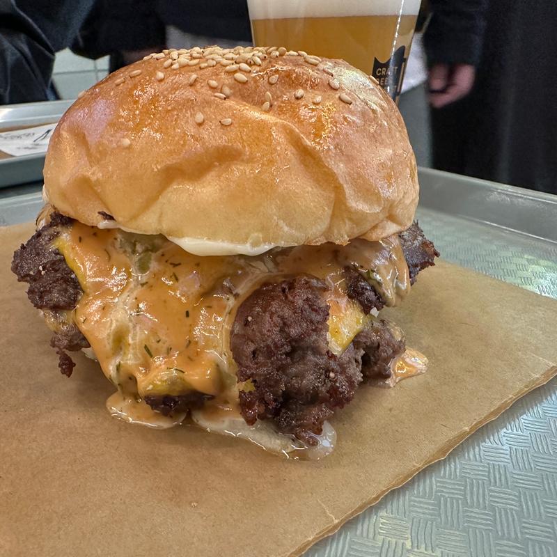 ダブルチーズスマッシュバーガー(CRAFT BEER MARKET Tokyo Dome City クラフトビアマーケット 東京ドームシティ店)