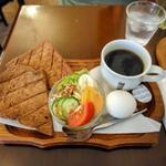 黒糖パンのモーニング