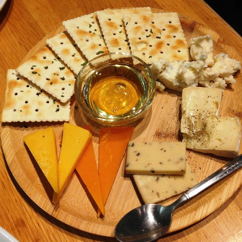 チーズ盛り(T.T BREWERY(ティーティーブリュワリー) 川崎チネチッタ通り店)