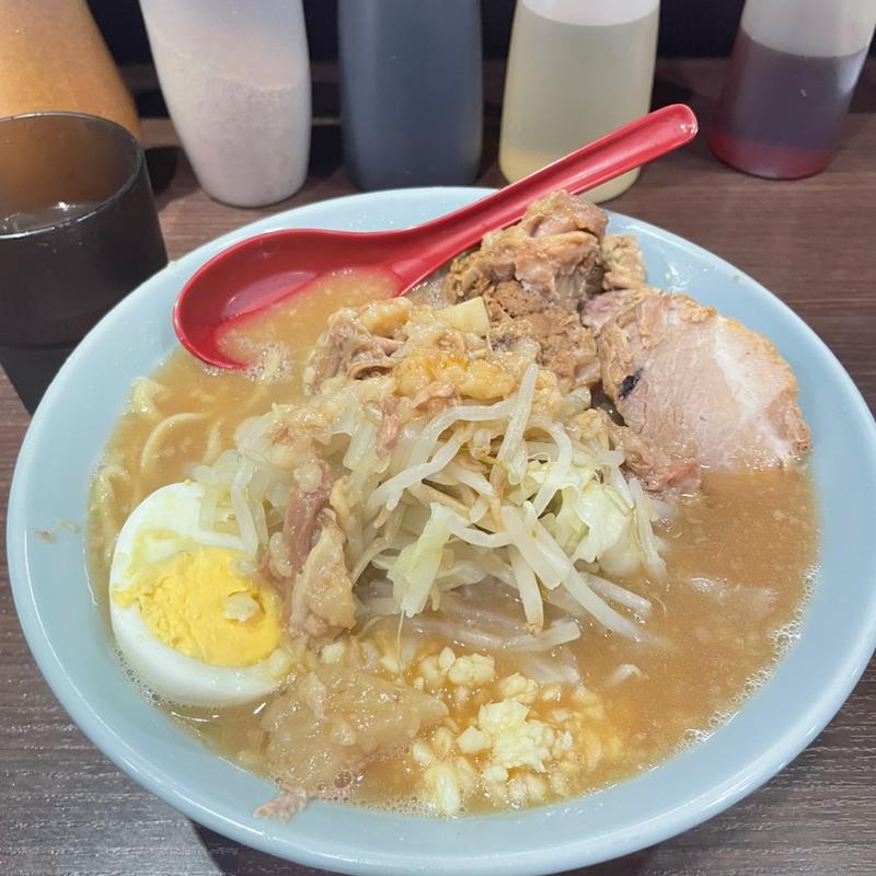 ラーメン半分(ラーメン富士丸西早稲田店)