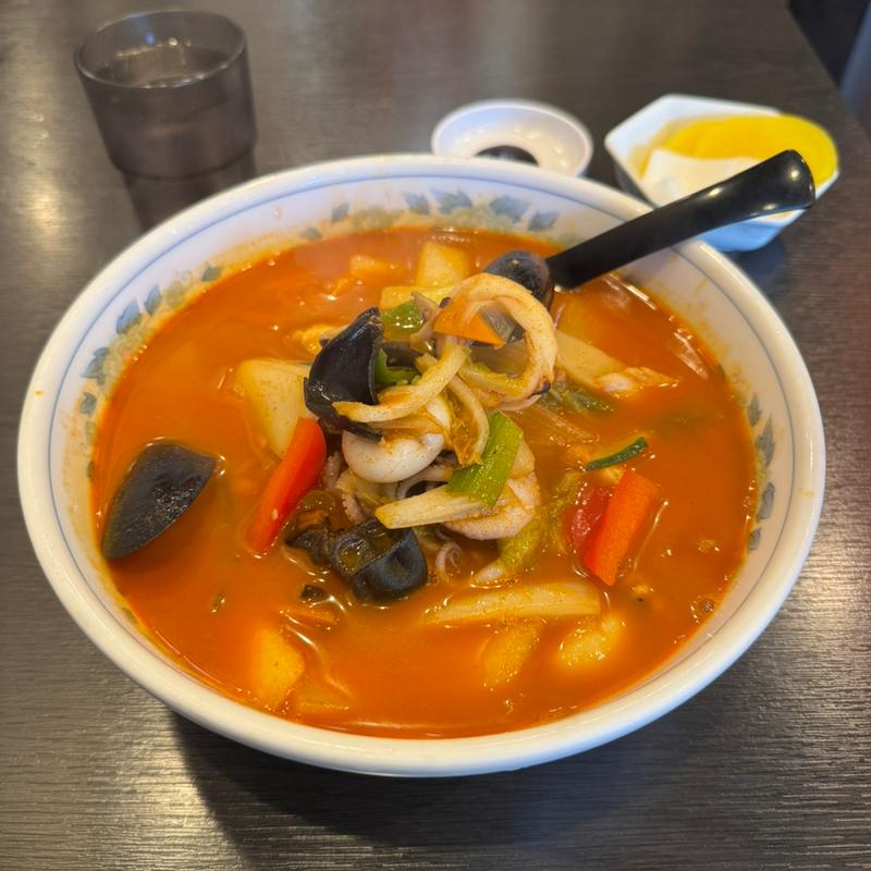 海鮮ちゃんぽん麺(今日はチュクミ ＆新宿飯店)