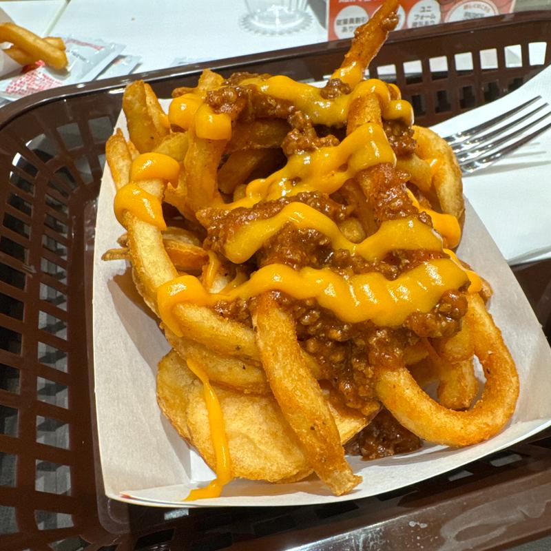 チリチーズカーリー&チップス(Ａ＆Ｗ プラスカフェ アウトレットモールあしびなー店 （エイアンドダブリュ）)