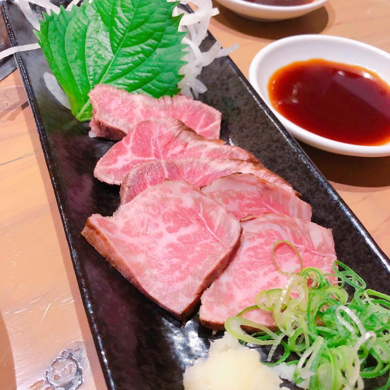 和牛のたたき(大衆焼肉ホルモン 大松)