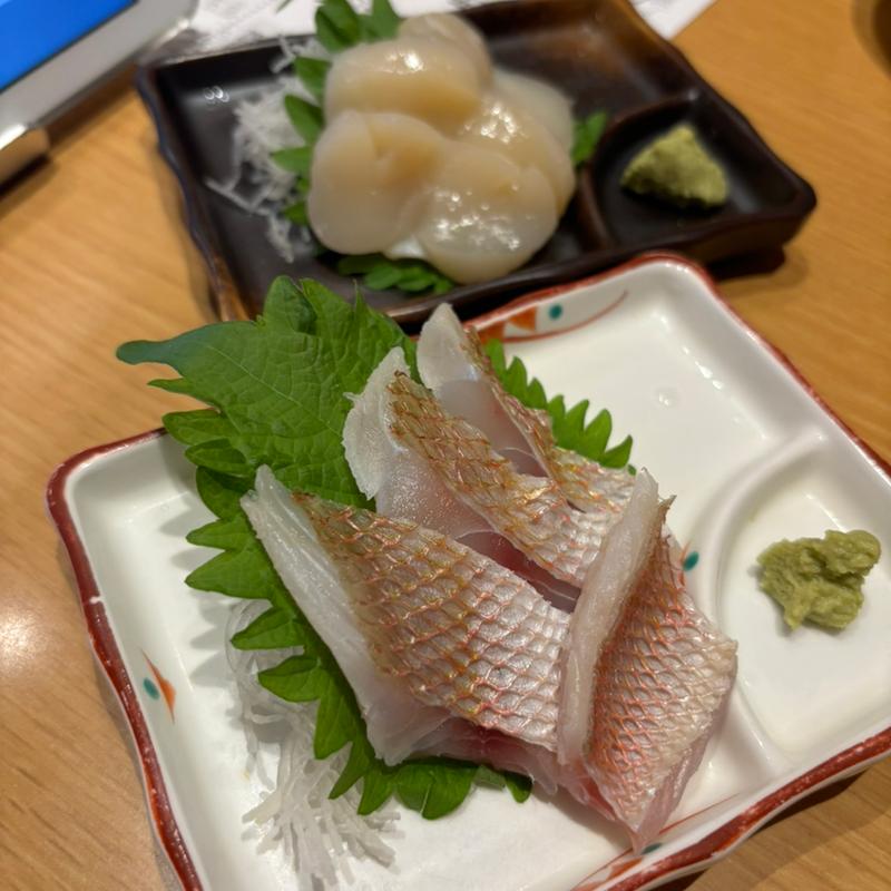 蓮子鯛昆布〆刺身(釣宿酒場 マヅメ 有楽町電気ビル店)