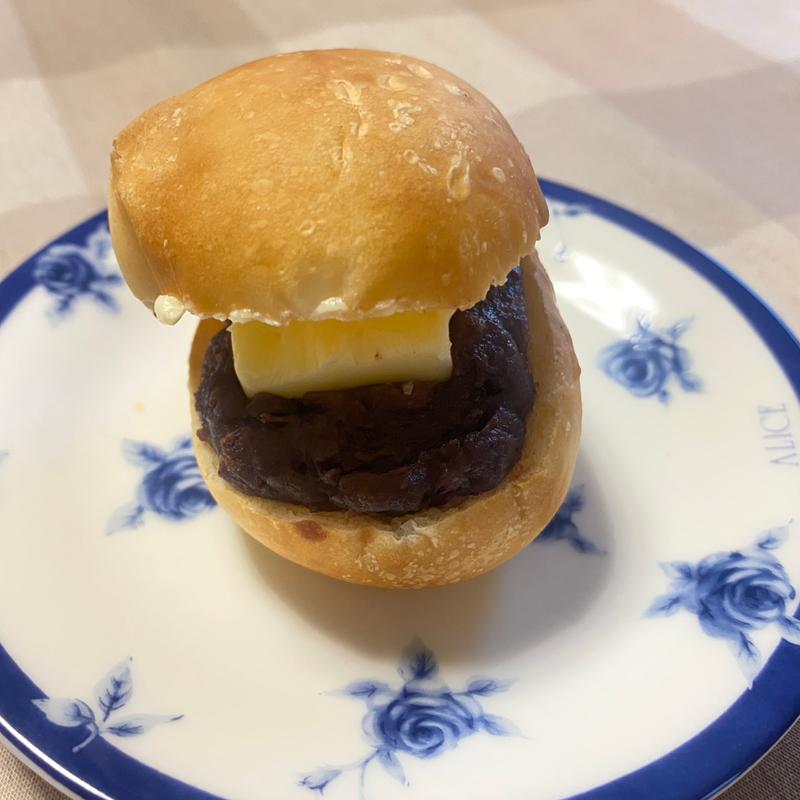 まるぱん(あんバター)(プレシャスデリ&ギフト金山)