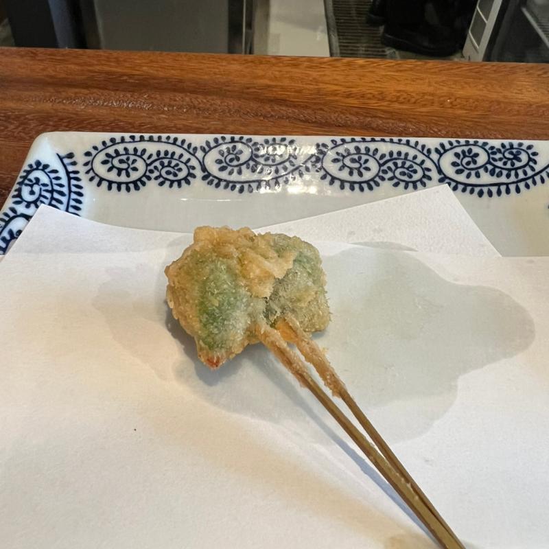 万願寺とうがらしと鶏ミンチの串揚げ(有馬楽膳 桜)