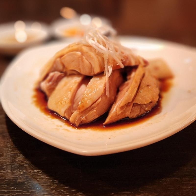 海南チキン(シンガポール料理 梁亜楼)