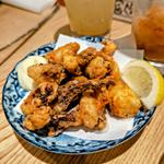ゲソの唐揚げ(大衆すし酒場 スシマヅメ 野毛本店)