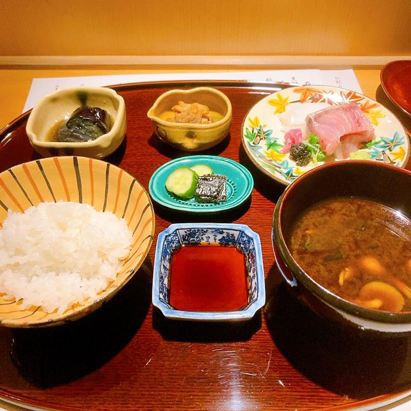 土鍋ご飯　止椀　香の物（霜月ランチコース）(馳走ぬくゐ)
