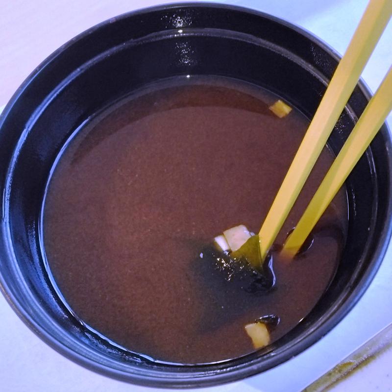 赤だし味噌汁(東京科学大学つばめ生協すずかけ台食堂)