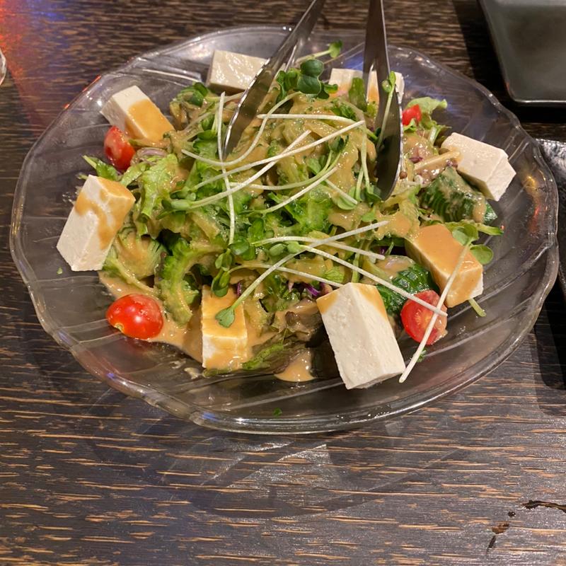 島豆腐とゴーヤのゴマドレサラダ(SORA)