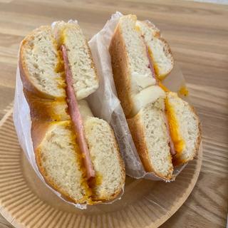 ハムチーズサンド(ラッキー ベーグル （Lucky Bagel）)