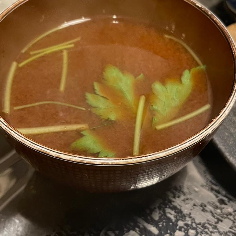 赤だし(すし屋 山葵)