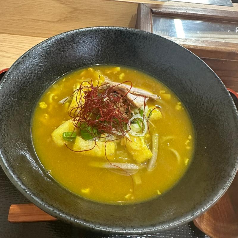 カレーそば(諭吉そば Yukichi Soba（旧店名：自家製麺そばっちゃん）)