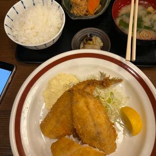 アジフライ定食(アジフライセンターおむこさん)