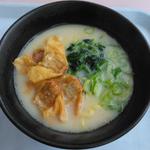 揚げワンタン麺