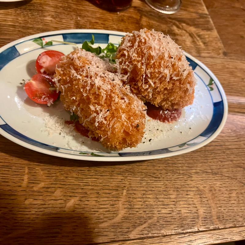 カニクリームコロッケ(スタンドツマミグイ)