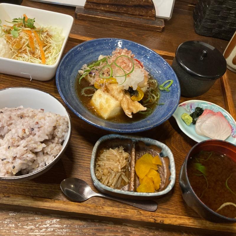 本日の日変わり定食（お造り付き）(うまいもん屋 櫻 （うまいもんや さくら）)
