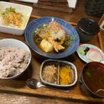 本日の日変わり定食（お造り付き）
